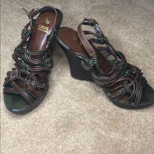 Feryl by Feryl Robin wedge shoes